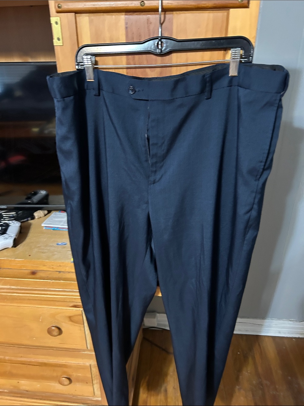 42/30 savage navy pants